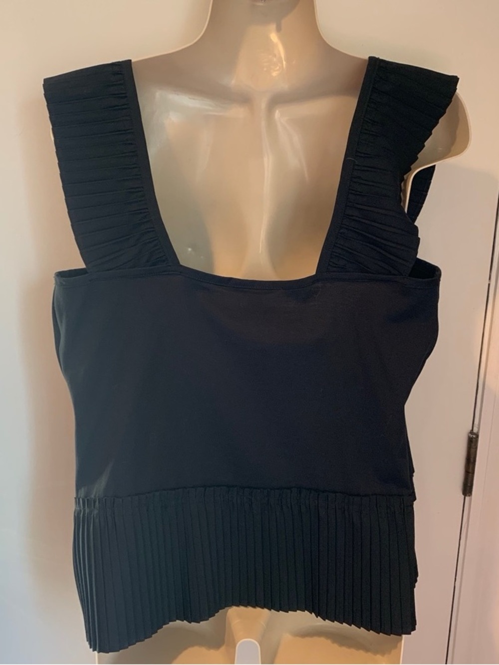 J. Crew Tiered Pleated Tank Top Blouse Preppy Boxy Size Medium - Picture 4 of 7